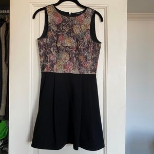 CLUB MONACO DRESS WITH METALLIC FLORAL PRINT